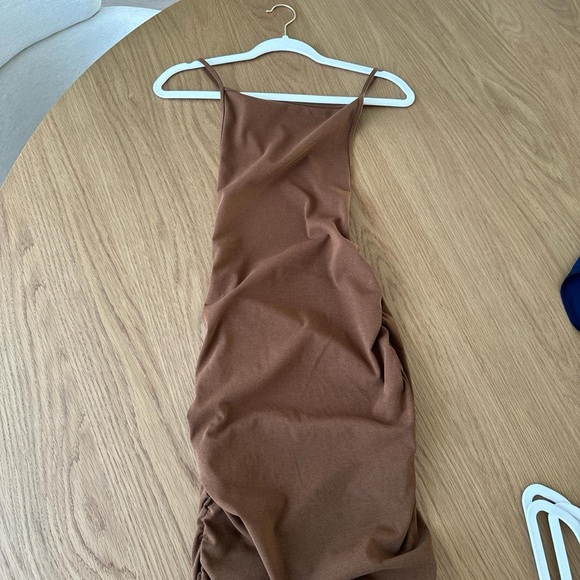 WeWoreWhat Brown Midi Dress - Picture 2 of 3